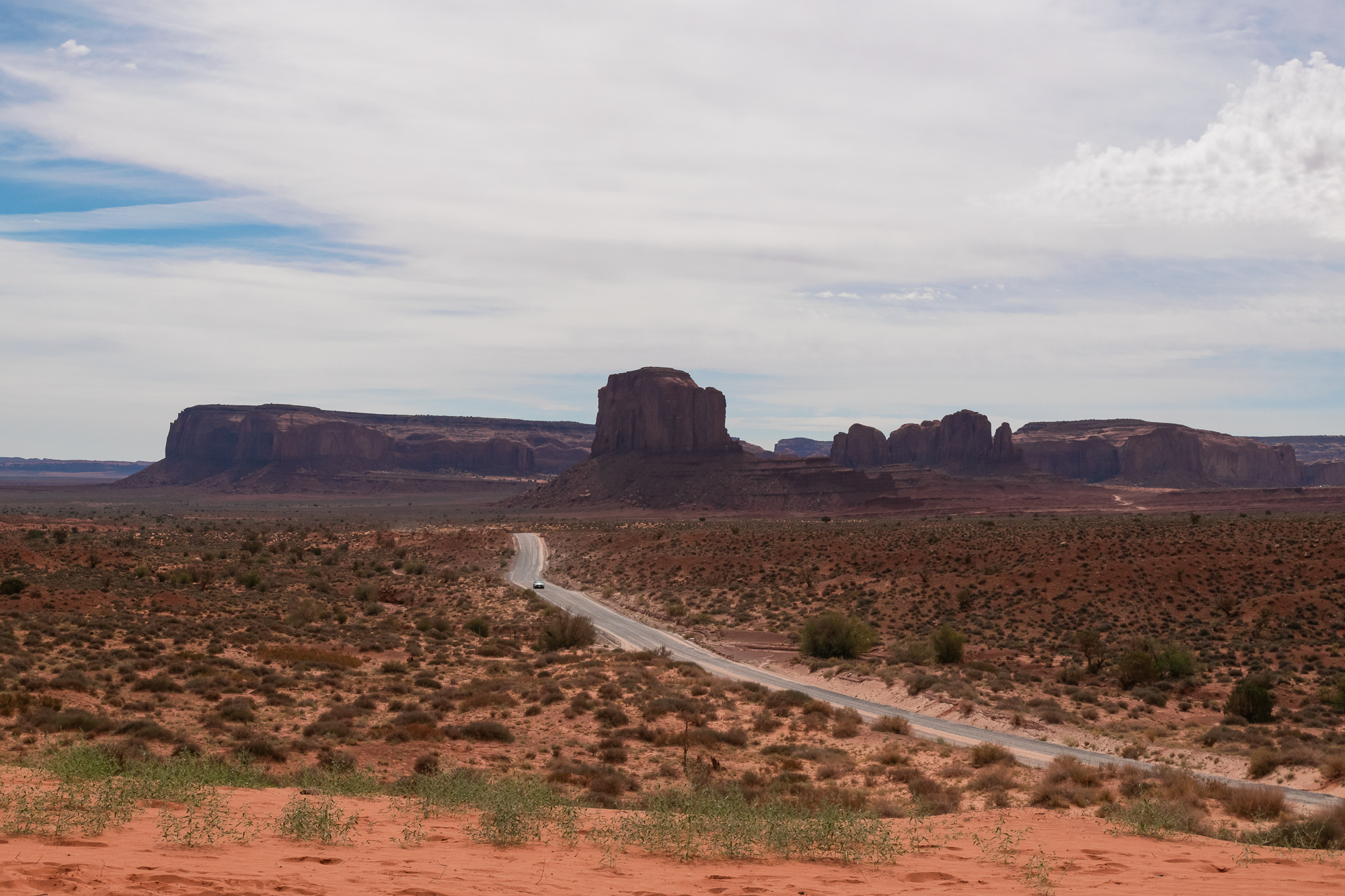 Monument Valley desert scene, digital color